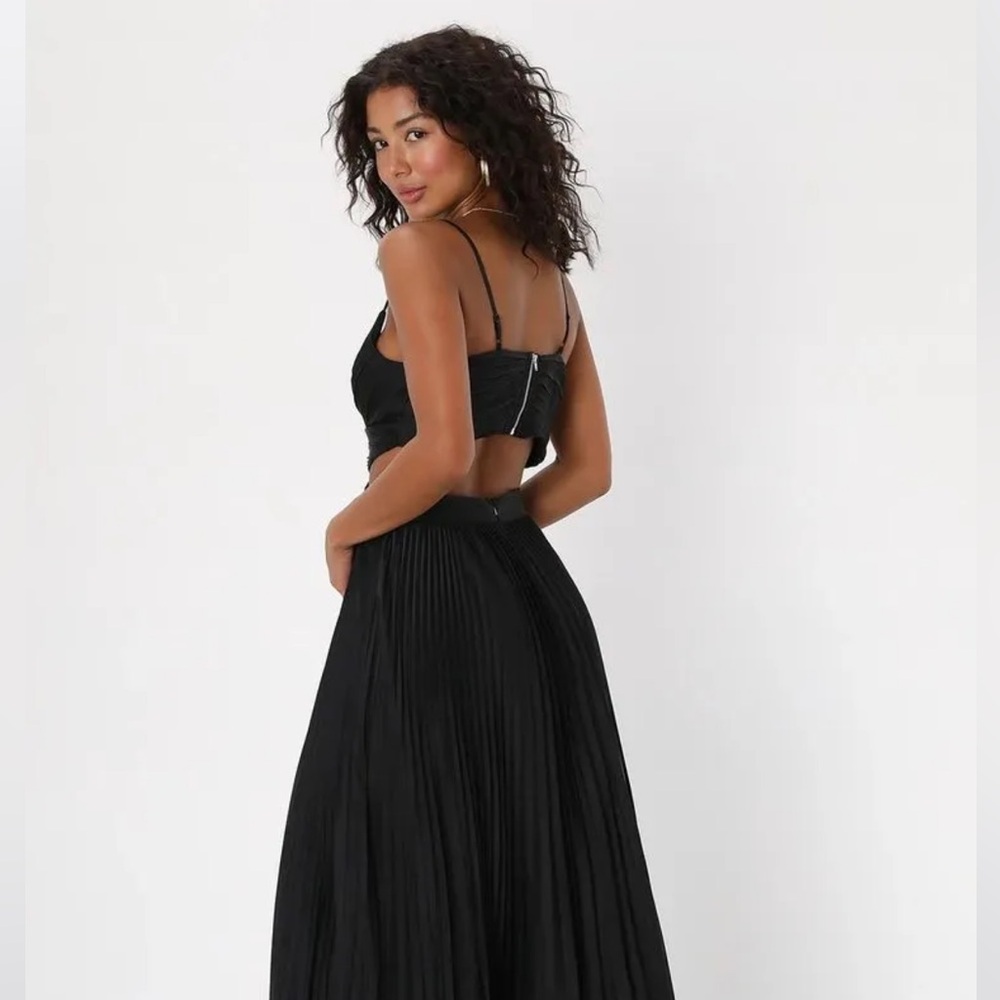 Lulus gorgeous black gown size large brand new